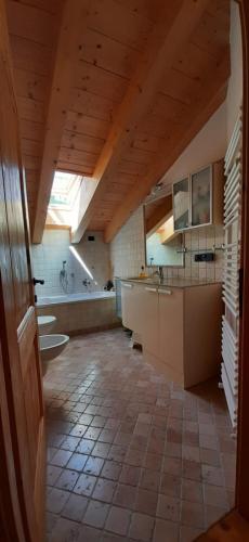 Bagno con vasca
